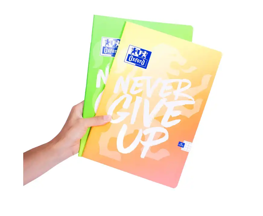 Zeszyt Oxford A5 w kratkę 60 kartek Never Give Up