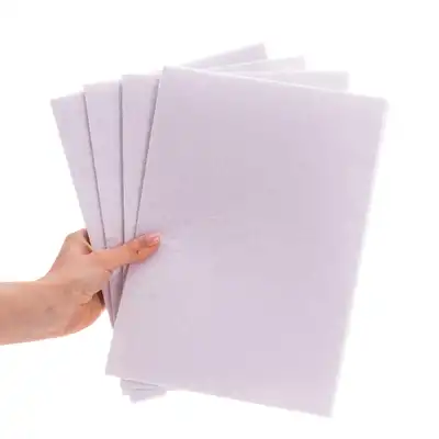 Filc A4 10 arkuszy biały