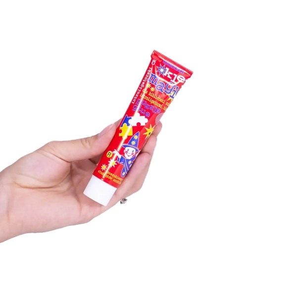 Kleje w sztyfcie i w płynie do szkoły